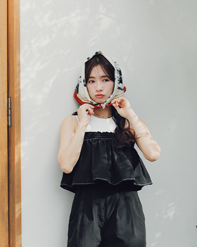 赤埴奈津子　ティティベイト 2wayフレアオールインワン ブラック 着用コーデ