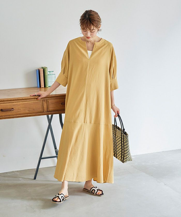 【美品】Moredde 上品キーネックのワンピース Moredde マタニティ・産後使える 授乳が簡単 上品キーネックの