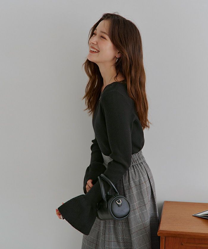 ボートネックベルスリーブニット | titivate