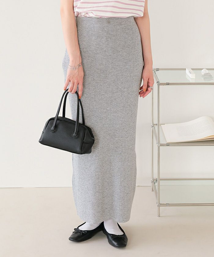 PRADA 黒とグレー ストライプ タイトスカート ブラック 最強スーツ タイトスカート ストライプ グレー