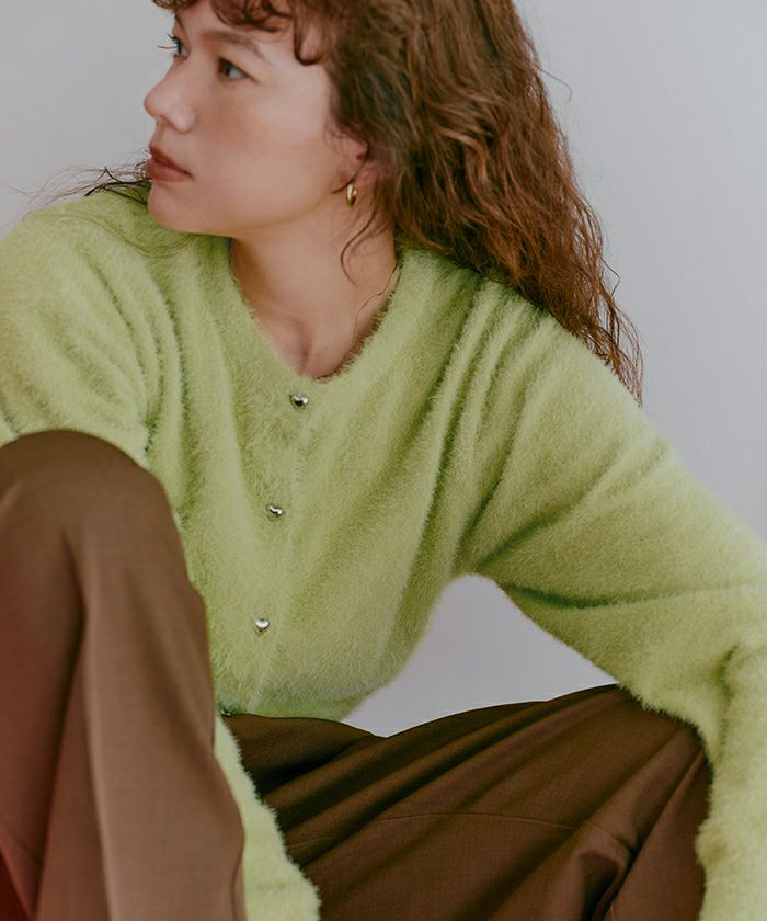 Katie ハートニットカーディガン(ベージュ) 𝐇𝐄𝐀𝐑𝐓𝐘 𝐇𝐄𝐀𝐑𝐓𝐘 ♡ 𝐊𝐀𝐓𝐈𝐄 𝐊𝐀𝐓𝐈𝐄