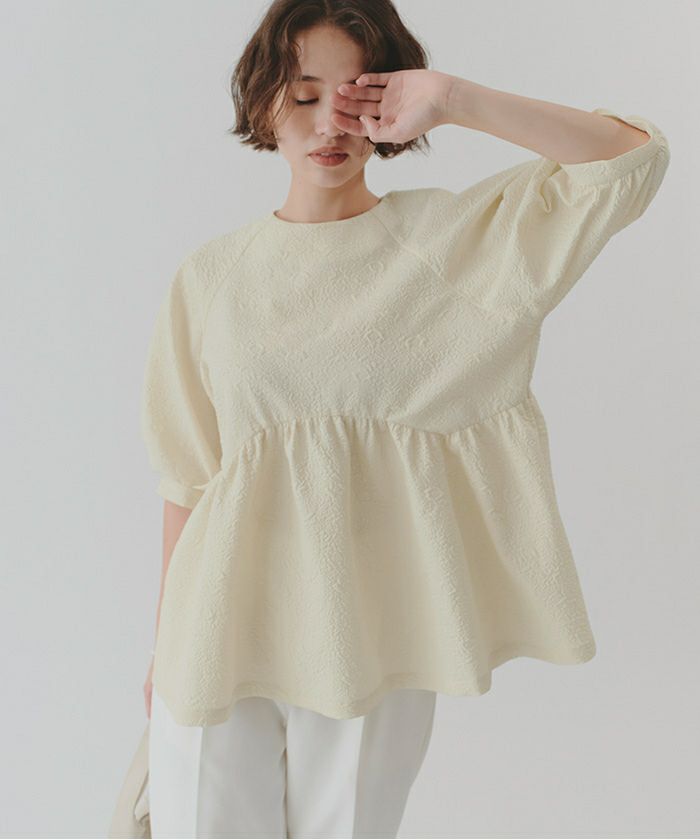 つけ襟付きペプラムデザイントップス | titivate