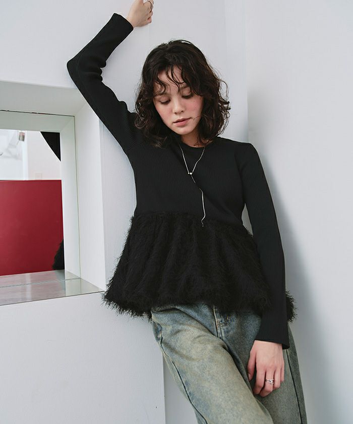 【新品】グラムリップス　完売商品　ドッキング ぺプラム KNIT トップス 新品】グラムリップス 完売商品 ドッキング ぺプラム KNIT
