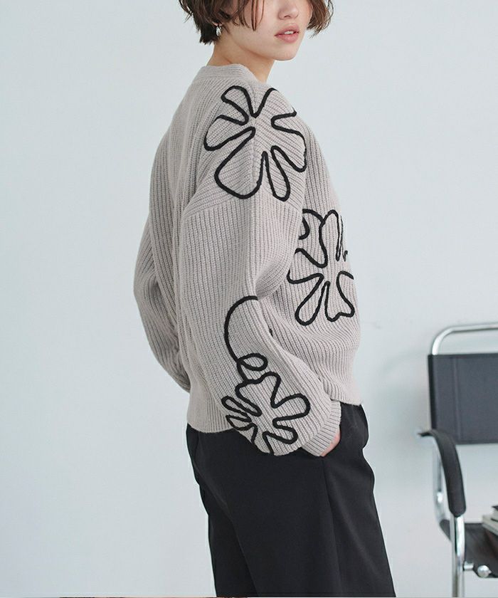 KHAITE フラワー柄 ニットカーディガン 花刺繍ニットカーディガン 3D フラワーニット 長袖 セーター