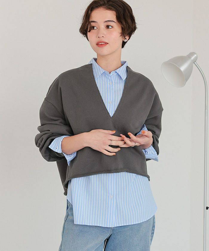 CITY SHOP ブラック 深Vネック スウェット CITYSHOP（シティーショップ）の「ZIP UP スウェット