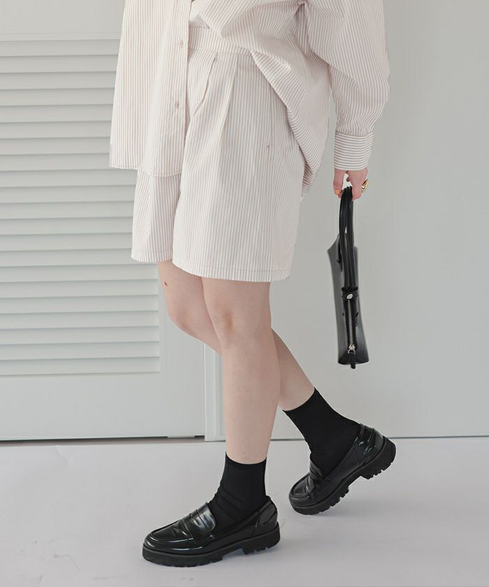 HUITIÈME スポーツショートパンツ ストライプ HUITIÈME スポーツショートパンツ ストライプ