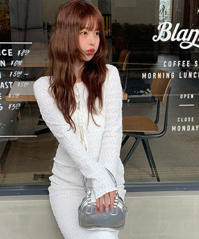 AD2023 リボンベルトカットソー トップス 長袖 白 パンク and-h208021.jpg