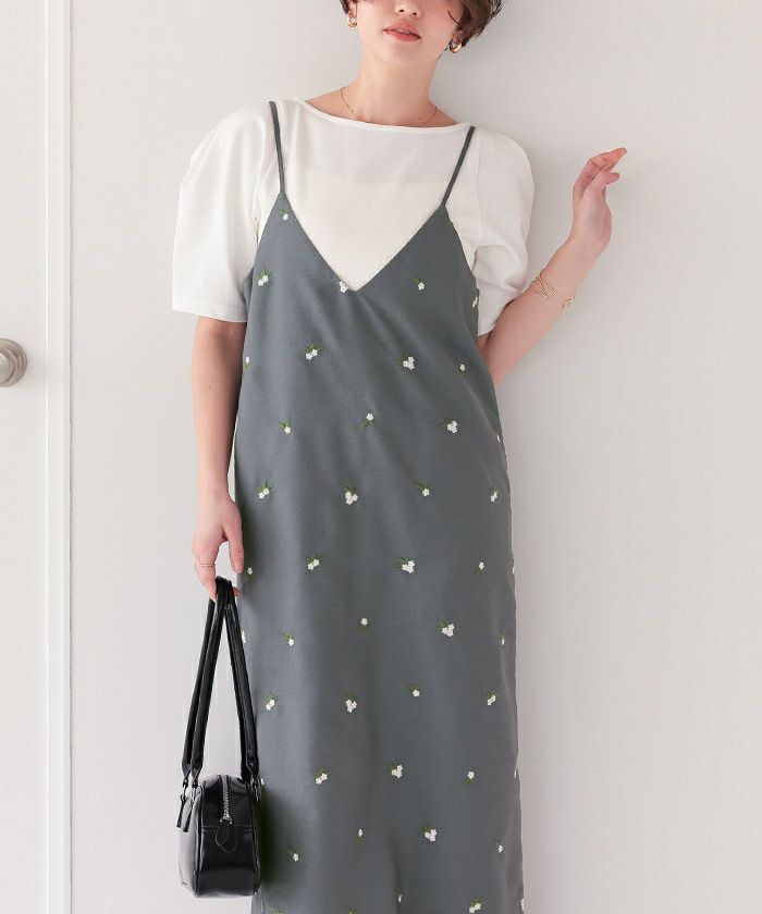 新品　フラワー刺繍　ドレス　キャミワンピース　8月中旬迄　とても可愛い♥ &. NOSTALGIA ワンピース 「ZOZO限定」フラワー刺繍キャミ