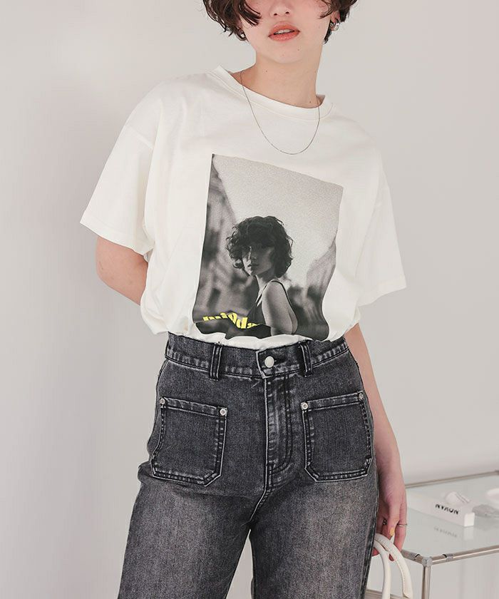 アバンギャルディ　オーバーサイズフォトTシャツ　新品 アバンギャルディ】公式オンラインストアがオープン! | 株式会社