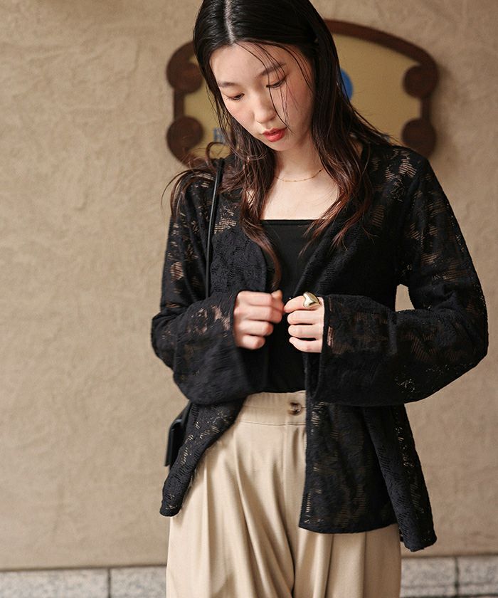 Vネックペプラムデザインレースブラウス | titivate