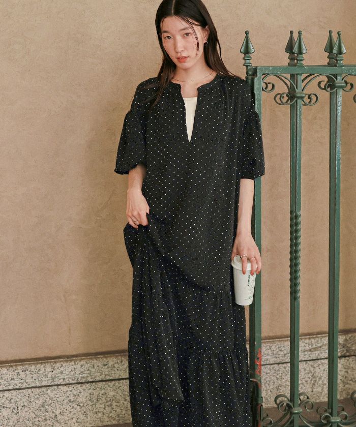 極美品 アンミヌ スキッパーティアードワンピース ブラック 長袖 フリー 洗える 極美品 アンミヌ スキッパーティアードワンピース ブラック 長袖