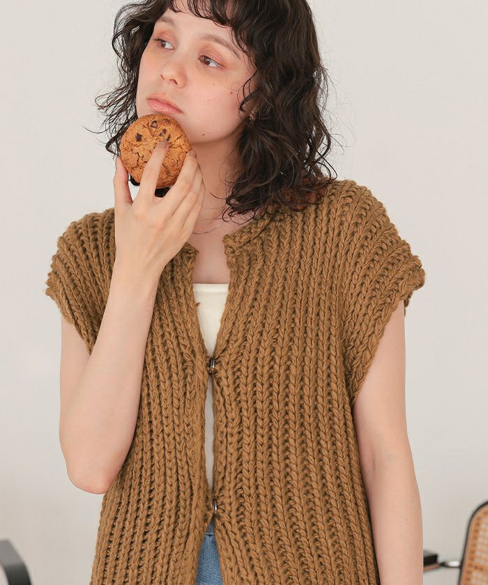 ハンドライクローゲージニットベスト | titivate