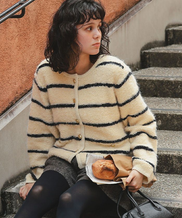 プチループゴールド釦ニットカーディガン | titivate