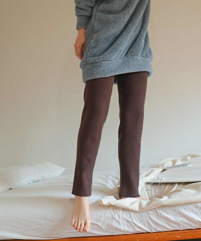モチッとタッチリブニットレギンスパンツ | titivate