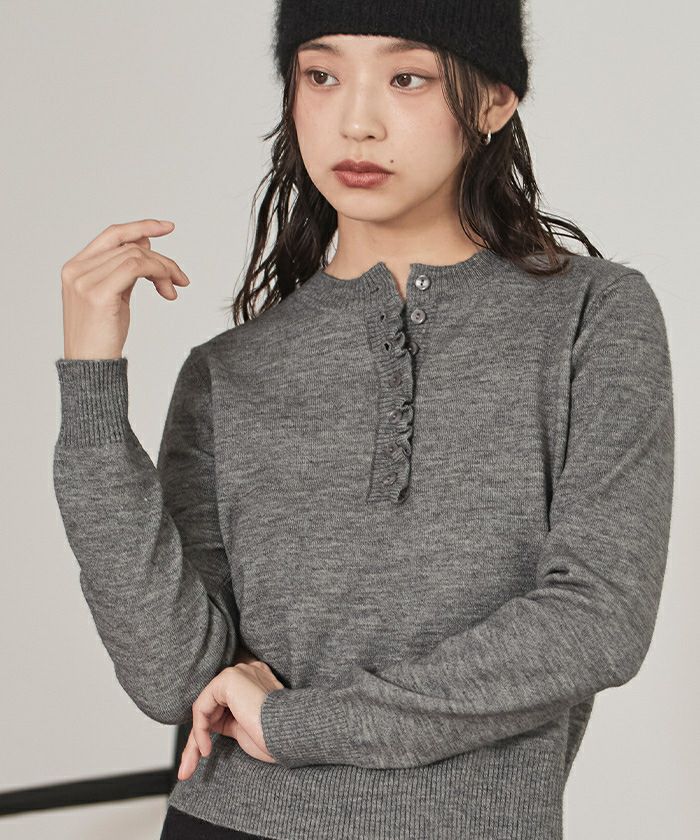 m1505ページです フリルヘンリーネックニット【miette ミエット】【メール便可／100