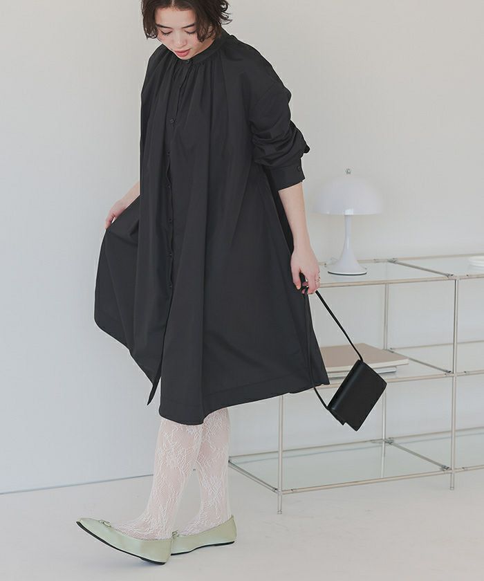 【値下】【新品タグ付】￼BEARDSLEY リベタート バックシャーリングワンピ BEARDSLEY（ビアズリー）の「《LIVETART》バックシャーリング